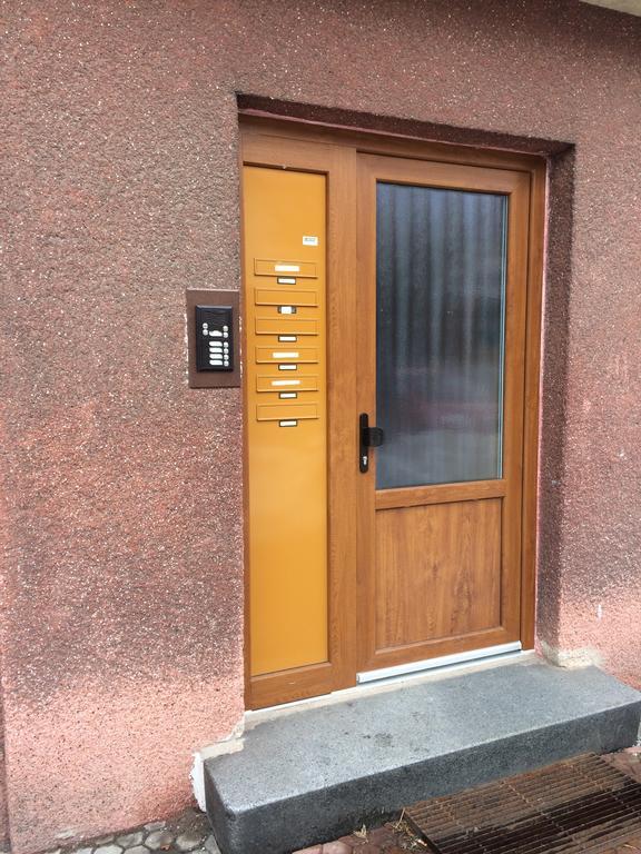 Apartman Namesti Horniku Трутнов Экстерьер фото